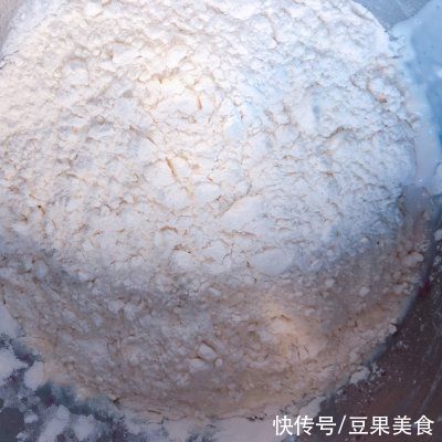 波兰种火龙果蔓越莓乳酪欧包