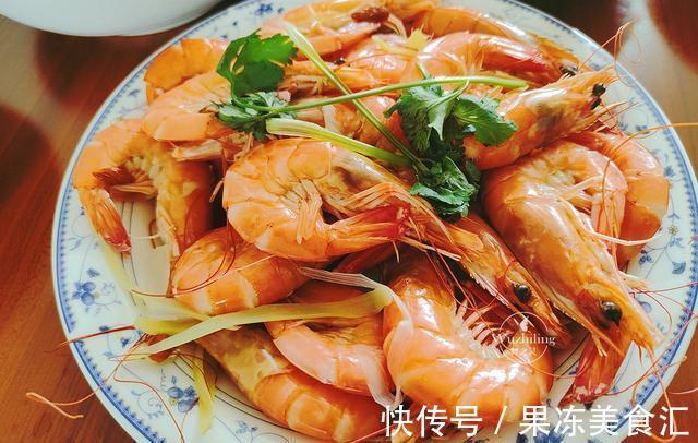 蒸鱼豉油|为妈妈过生日,花600元做了16道菜,以海鲜为主,1个人也顾得来