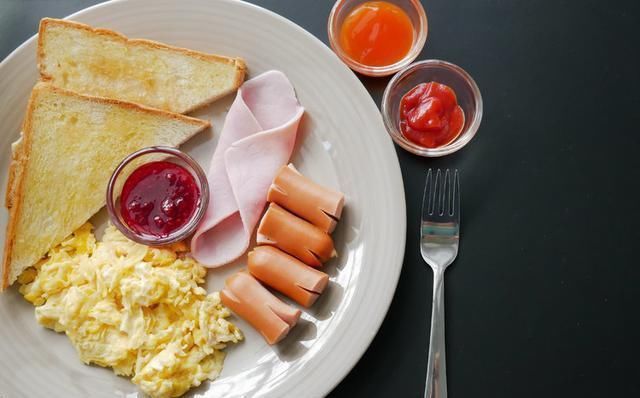 优质蛋白|早餐决定了一天的血糖变化!糖友这样吃早餐,控糖更有效!