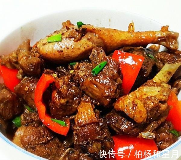 晚餐简单吃,五十块钱做两道下饭菜,有荤有素,营养又健康!