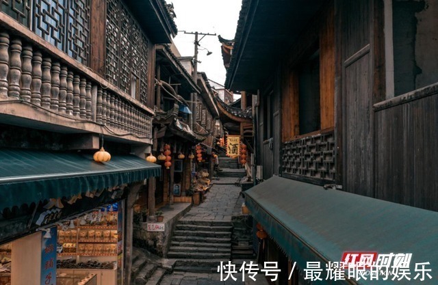 酉水|何处消烦暑?来芙蓉古镇吧,悬崖、瀑布、吊脚楼凉意袭人