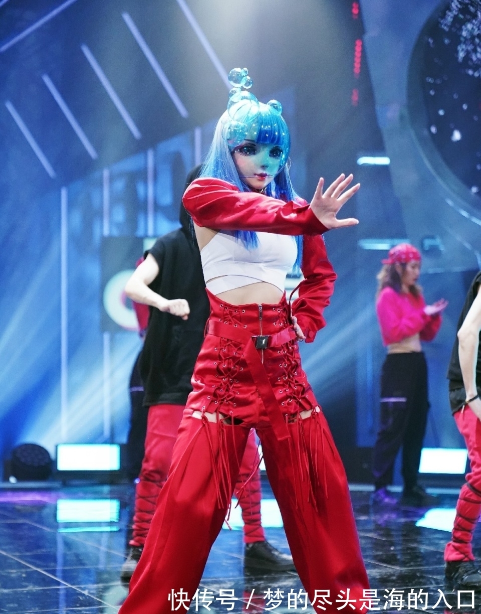 queen|《蒙面舞王》第二赛段开启，“银河”“宇宙”两大战队集结