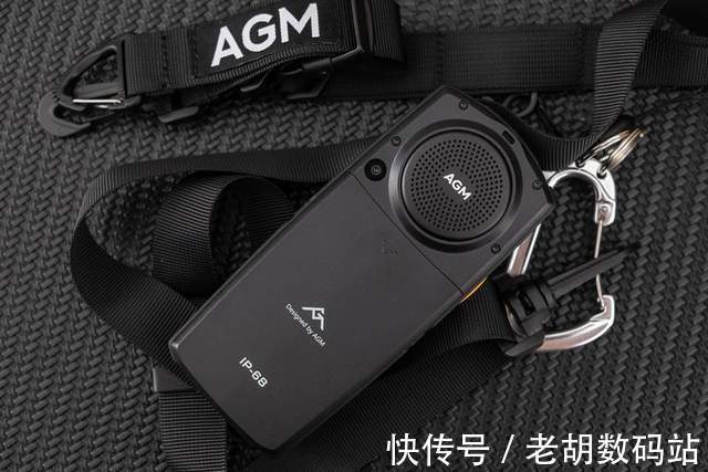 礼盒|按键机中的旗舰机，可聊微信，可刷抖音，AGM M7定制礼盒评测