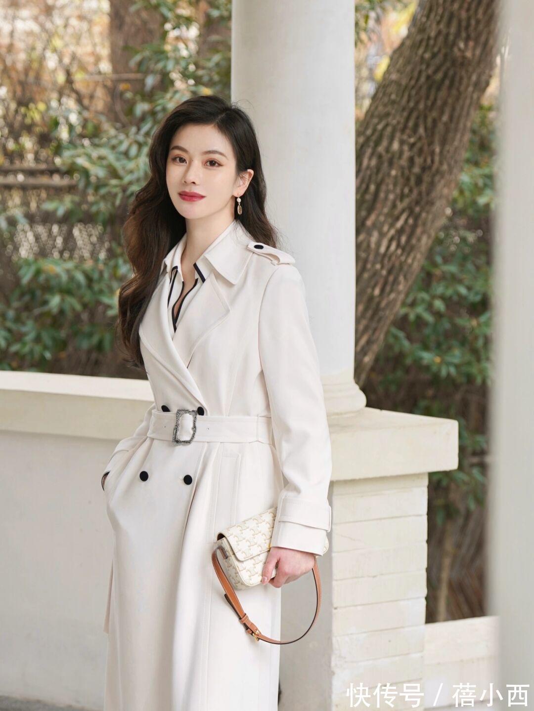 风衣 这个冬季终究还是被“风衣”惊艳了,优雅又时髦,怎么搭都好看