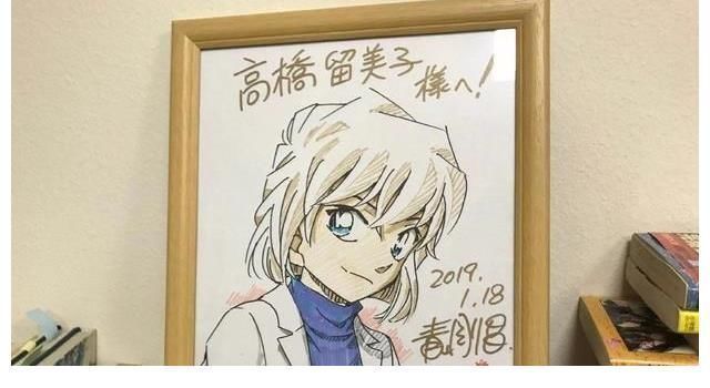 相聚一刻|柯南:高桥留美子晒出青山刚昌赠予的灰原哀签绘,小哀可爱帅气