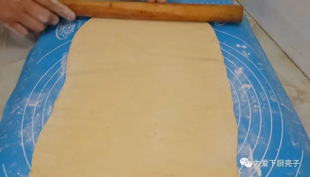 面团|烧饼怎么做才最好吃吗，教你几招，第一次下厨就成功，全家都爱吃