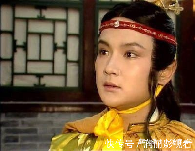 两弯$贾宝玉第1次见林黛玉,发出4个爱情“信号”,每一个都令人心动