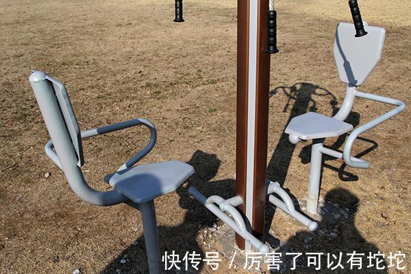 误区|流汗就等于减肥?减肥常见三个误区,不要因为减肥伤害身体