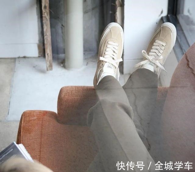 spring 安上鞋带的 Slip-On，是画蛇添足还是锦上添花！