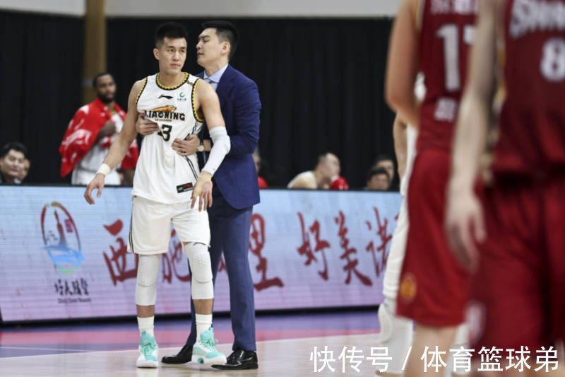 辽宁队|郭艾伦又开始自闭了?还真有这个可能,难道是因为落选票王