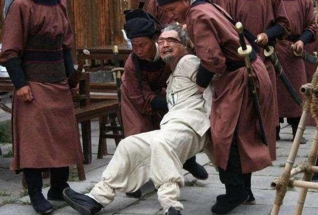 株连九族|古代被株连九族时,亲人为何都不逃跑?专家:聪明人才留下