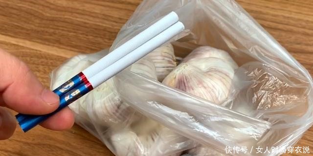 简单|原来大蒜这样保存,不发芽不干瘪,方法太简单了,又学会了一招