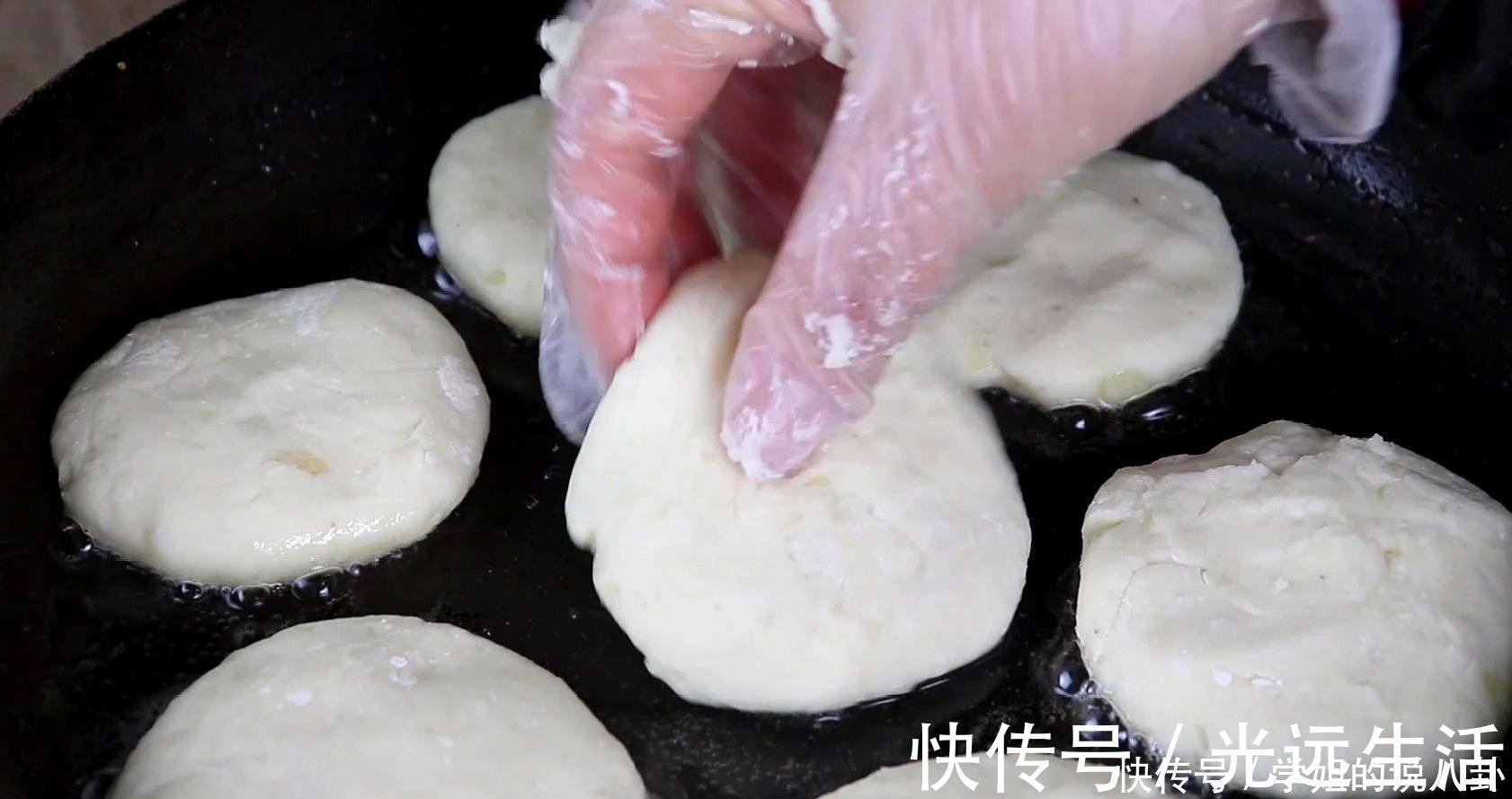 土豆泥|土豆超好吃的做法，不用炒，不用炖，不放1滴水，吃了还想吃