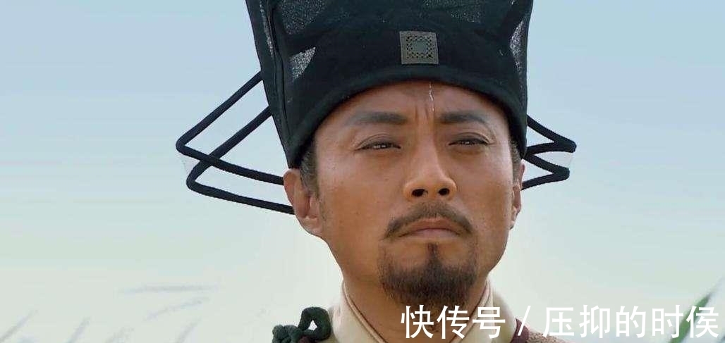 梁山#残水浒:忠义堂上关胜一刀砍死段景住,鲁智深、武松鼓掌:杀得好