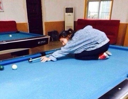 |幽默段子: 小舅子说出租房隔音很差,睡到后半夜,总能听到……