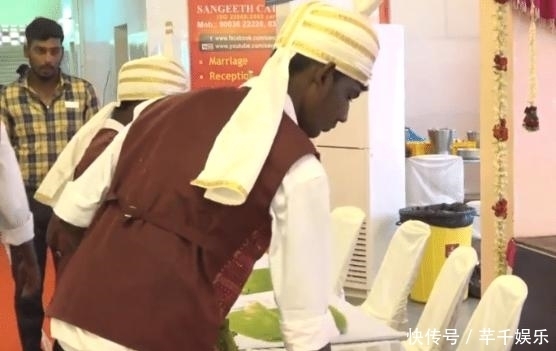 吃法|带你走进真实的印度,当地人如何吃婚宴的,场面很大,吃法很搞笑