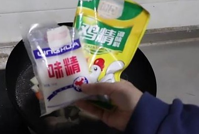 炖肉|不管炖什么肉,“两种东西”不要放,难怪你炖的肉质腥柴不入味!