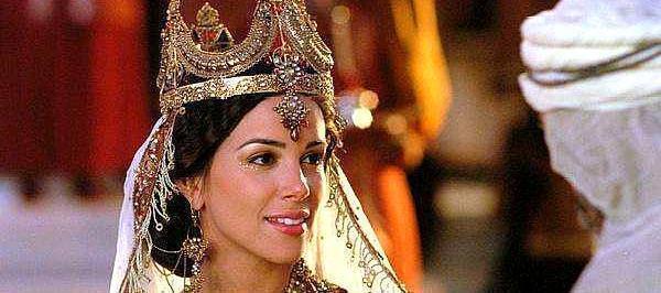 冒充|这个人冒充皇帝登基，上床才被皇后发现，众位大臣都不敢相信