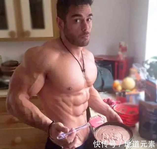 减肥方法|真人实测:一天狂瘦20斤!这个丧心病狂的男人,终于把自己玩坏了