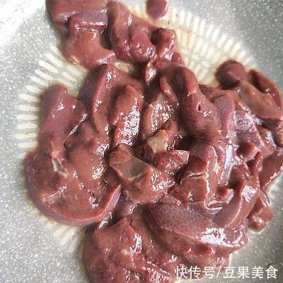 做了猪肝豆腐汤挑剔的老公竟然吃了3大碗