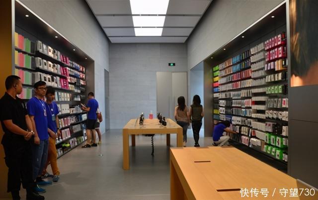 妥协|iphone12一经发售，就赚足了钱，疯抢的背后，却是打工人的妥协