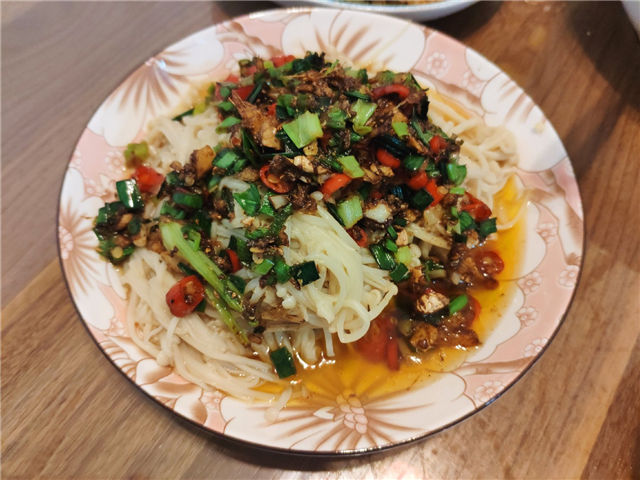 菜场|周末亲戚聚餐,不愿下馆子,婆婆指定我下厨,上桌后亲戚赞不绝口