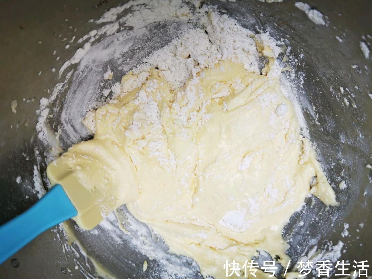 奶粉|烘焙新手也能尝试的奶酪夹心蛋糕,做法简单,高颜值,味道好