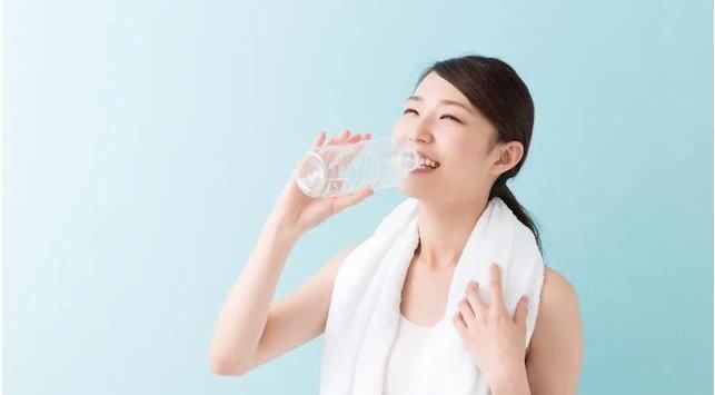 最长脂肪的食物,不是炸鸡,相当于“吃油”,馋嘴的人要管住嘴巴