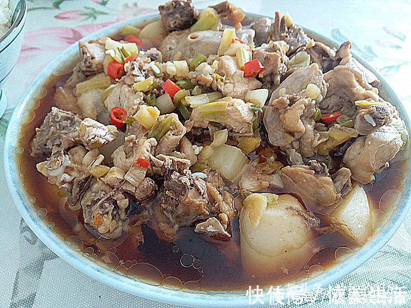 猪牛|猪牛羊肉都靠边站,天冷最该吃此肉,更滋补,16元就能买1只