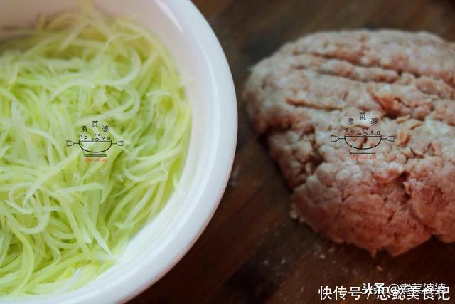 冬天这菜要多吃,钙是鸡蛋的9倍,却只要5毛一斤,包成饺子特香