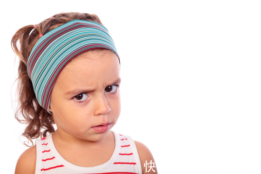 丽丽|孩子爱发脾气易暴躁，一般是有原因的，3个步骤应对孩子坏脾气