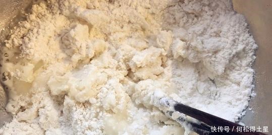 小糖糕这样做,个个空心又酥脆,好吃美味一口一个