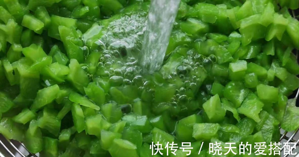 搅拌均匀|苦瓜煎蛋不苦，还清脆爽口，这是需要一些小技巧的，收藏哦