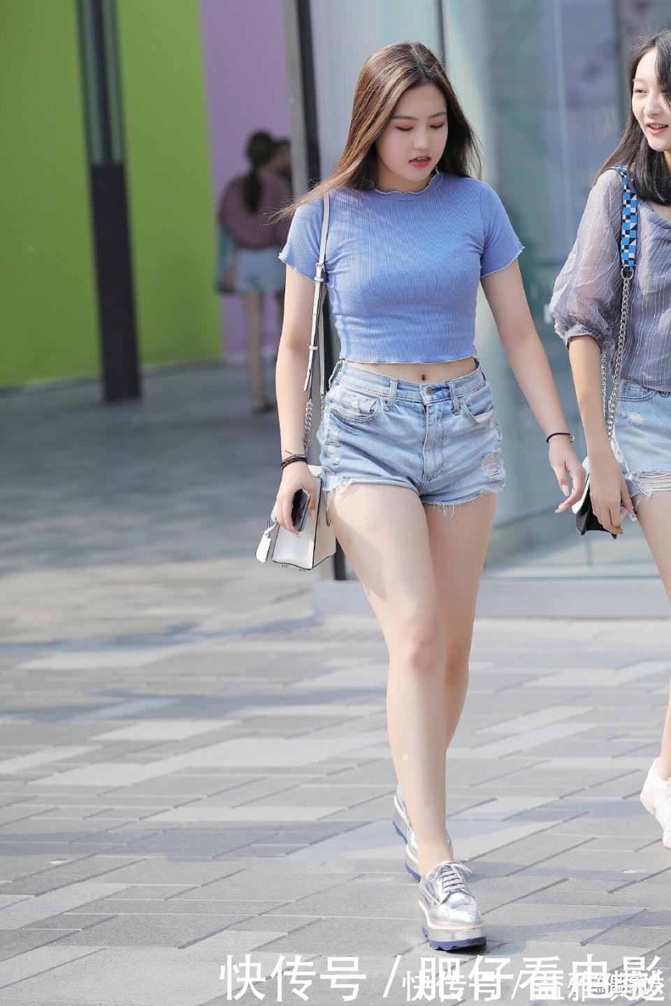 肉感 穿搭时尚闺蜜的肉感与骨感“对决”，你更喜欢哪个