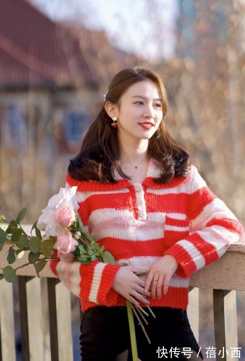 搭配 这才是30、40岁普通人的穿衣典范,自信优雅,基础款穿出高级感