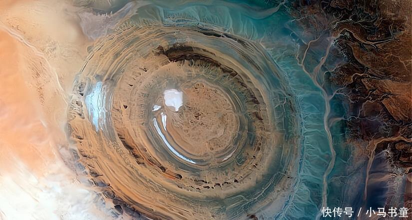 石英岩 飞船发现地球“巨眼”，视线直指太空，难道宇宙一直在被地球监督