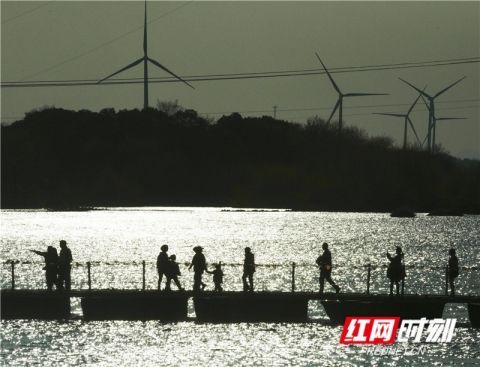 中年|湖南道县：亲近自然 乐享假日