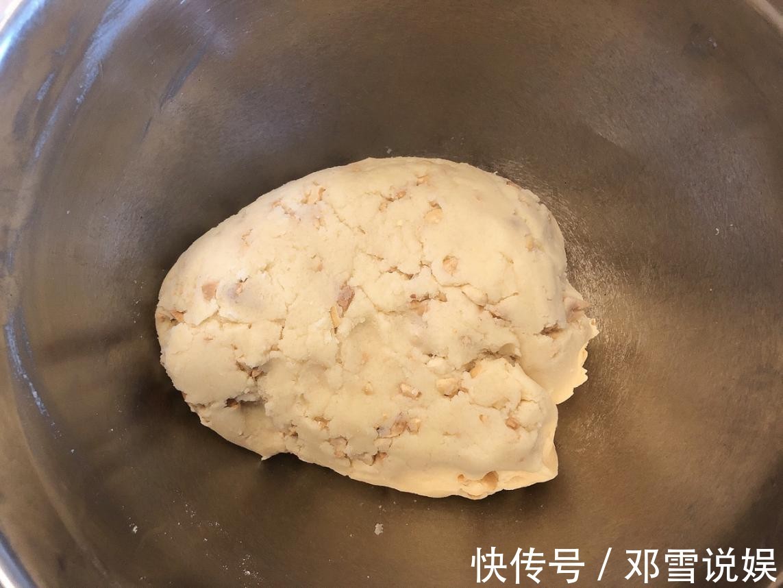 中筋面粉|零失败的中式小桃酥,烘焙小白也能轻松驾驭,咬一口酥掉渣