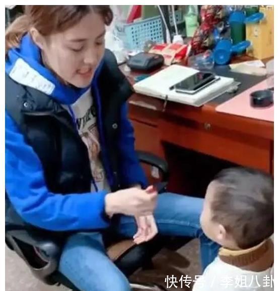 小家伙|宝宝们为了吃想尽各种办法,原来吃货们都这么聪明,不佩服都难!