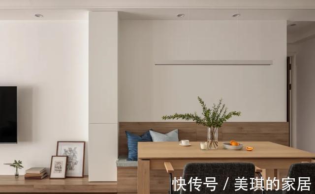 装修|80㎡精装房的二次改造,客厅阳台改地台,原木极简设计看得很顺眼