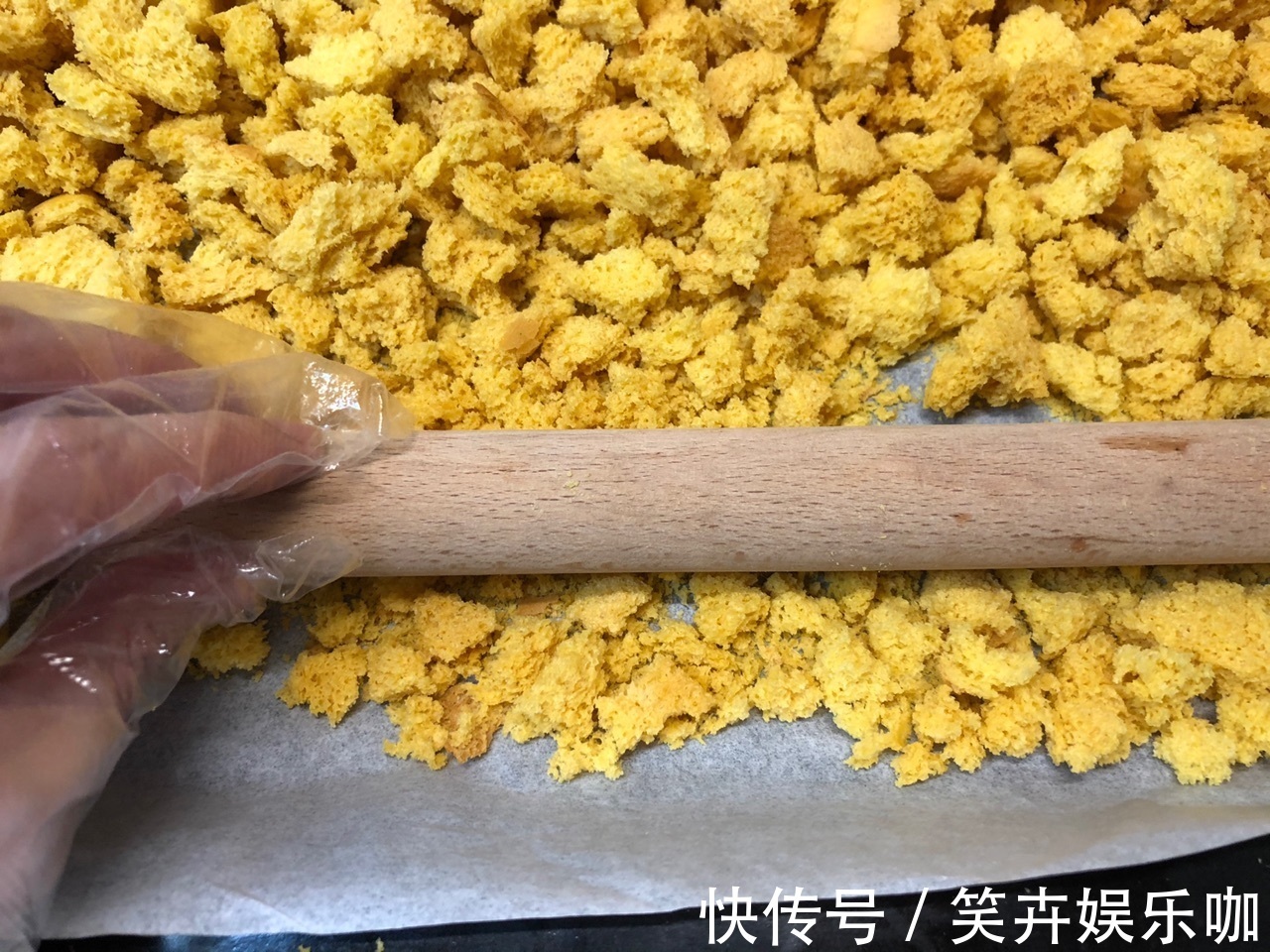 洋葱圈|面包糠谁还花钱买着吃？自己在家做成本不到1块钱，简单省事
