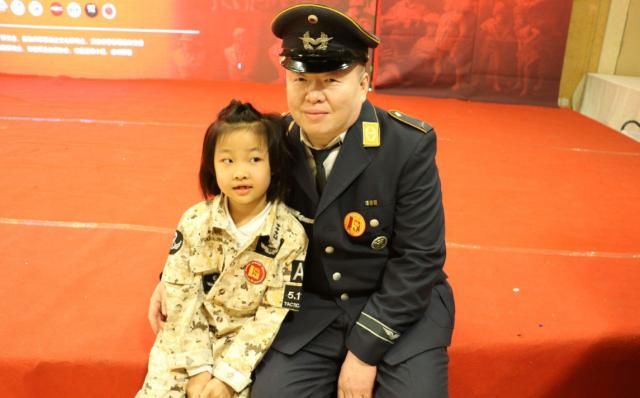 宝贝|斯坦福教授建议:不要再赞扬宝贝“聪明”了,用这10句效果更佳!