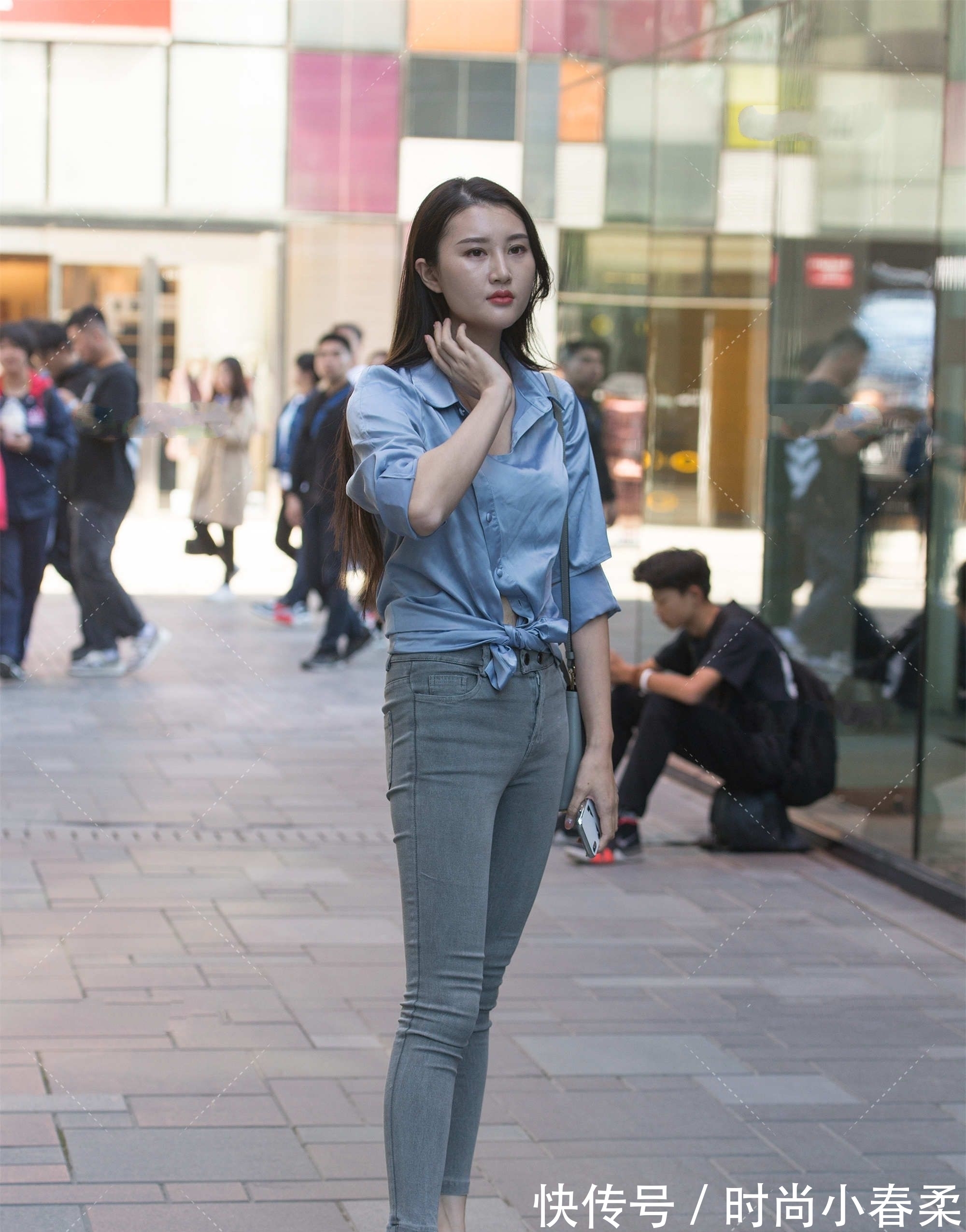 冰丝 设计感十足的衬衫,冰丝面料看起来很高级,搭配牛仔裤就行