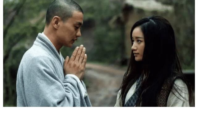 導(dǎo)演|導(dǎo)演跑了，演員自己執(zhí)導(dǎo)，沒(méi)有衛(wèi)視買(mǎi)只好停播，如今卻在央視播出