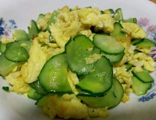 切成块状|这种蔬菜降血压效果最好,中老年人要多吃些,几种烹饪法值得收藏