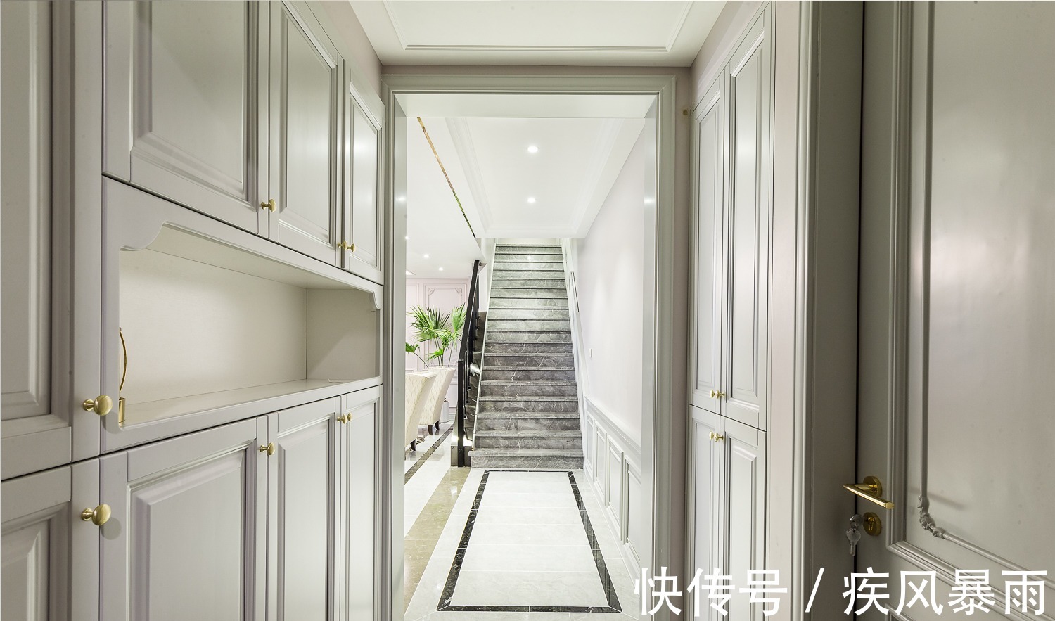 楼梯|160㎡跃层,职业女性的美式混搭家,看一眼就忘不掉