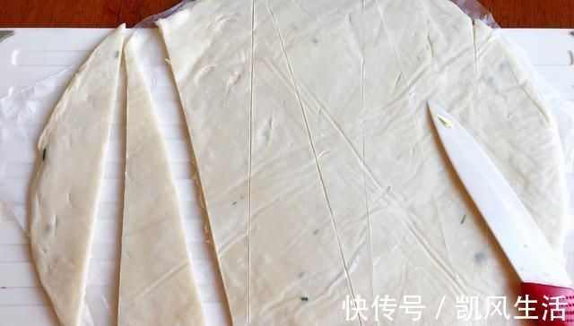 长假里,女儿竟学会了做它,吃一口酥掉渣,满嘴肉香味