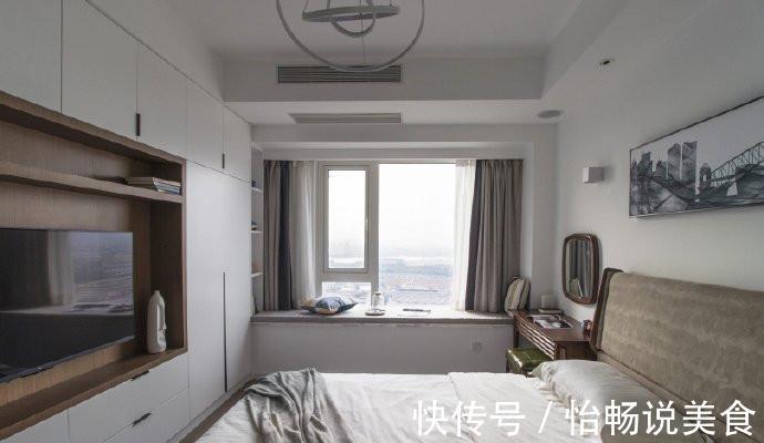 墙面|100平米两居室,全屋简洁大方又通透,沙发墙这样装,实在漂亮