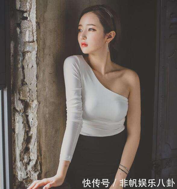 时尚 紧身打底裤穿出迷人腿型,展现潮流新风尚,凸显你的气质