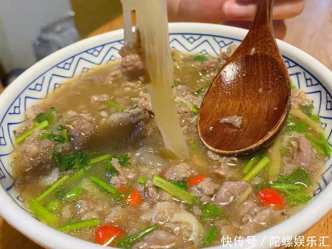  美滋滋|寒冷的冬天，来上这么一碗鲜美的牛肉粉丝汤，暖心又暖胃，美滋滋